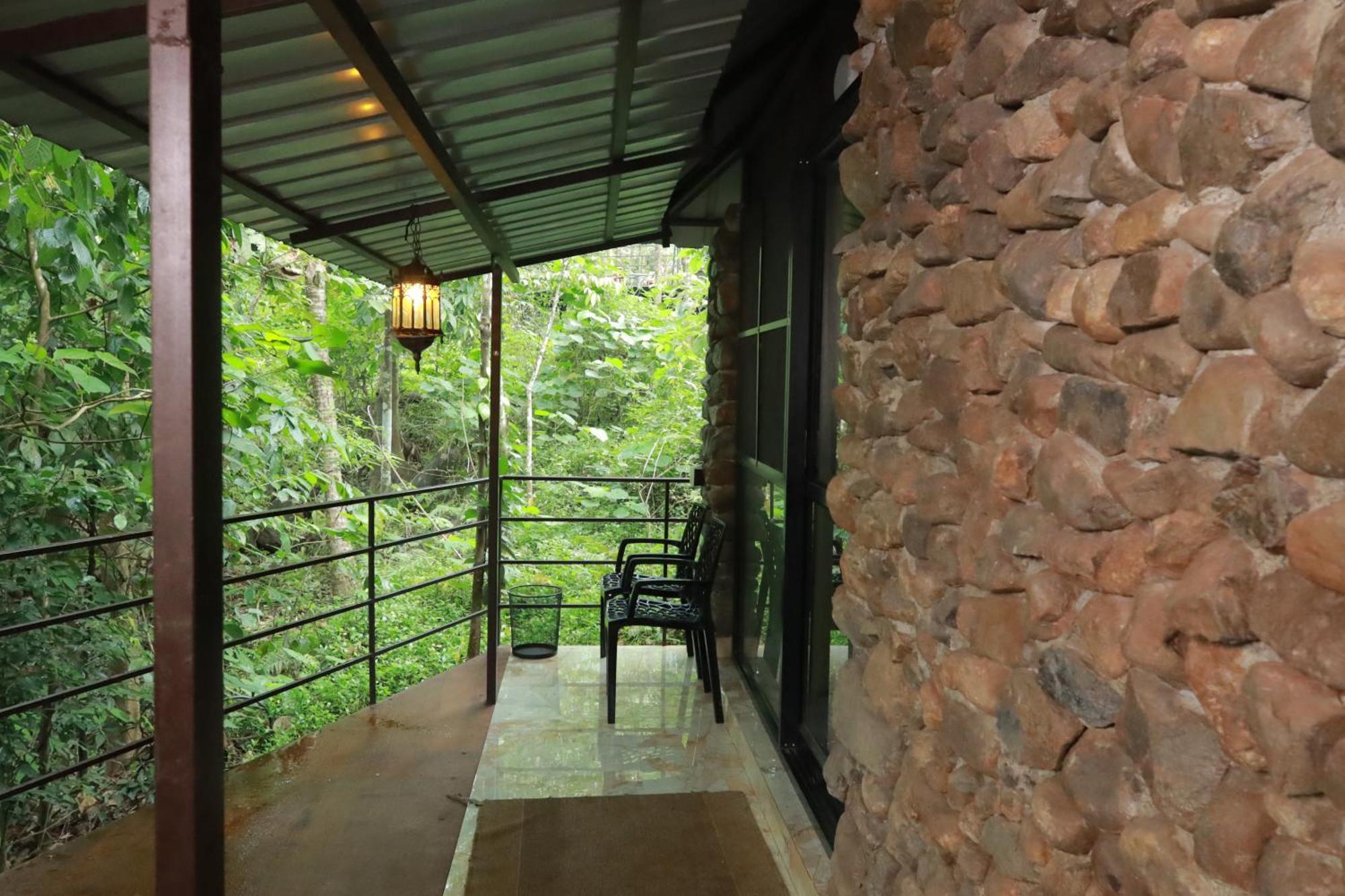 Holistic Stay Eco-Resort & Ayurvedic Retreat Paithalmala Eksteriør billede