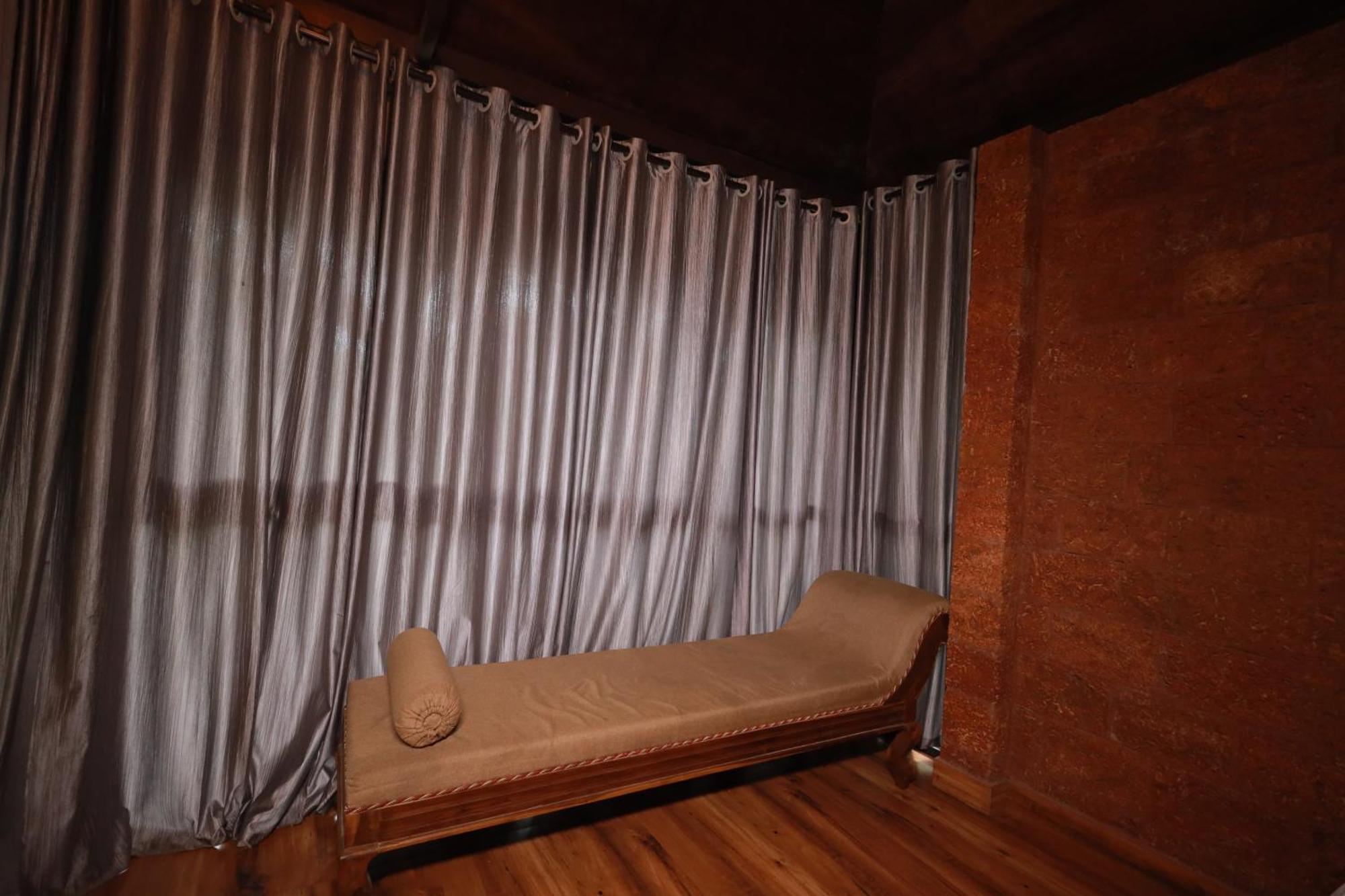 Holistic Stay Eco-Resort & Ayurvedic Retreat Paithalmala Eksteriør billede